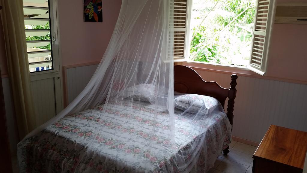 Chez Lucia Et Donatien Apartman Les Anses-d'Arlets Kültér fotó